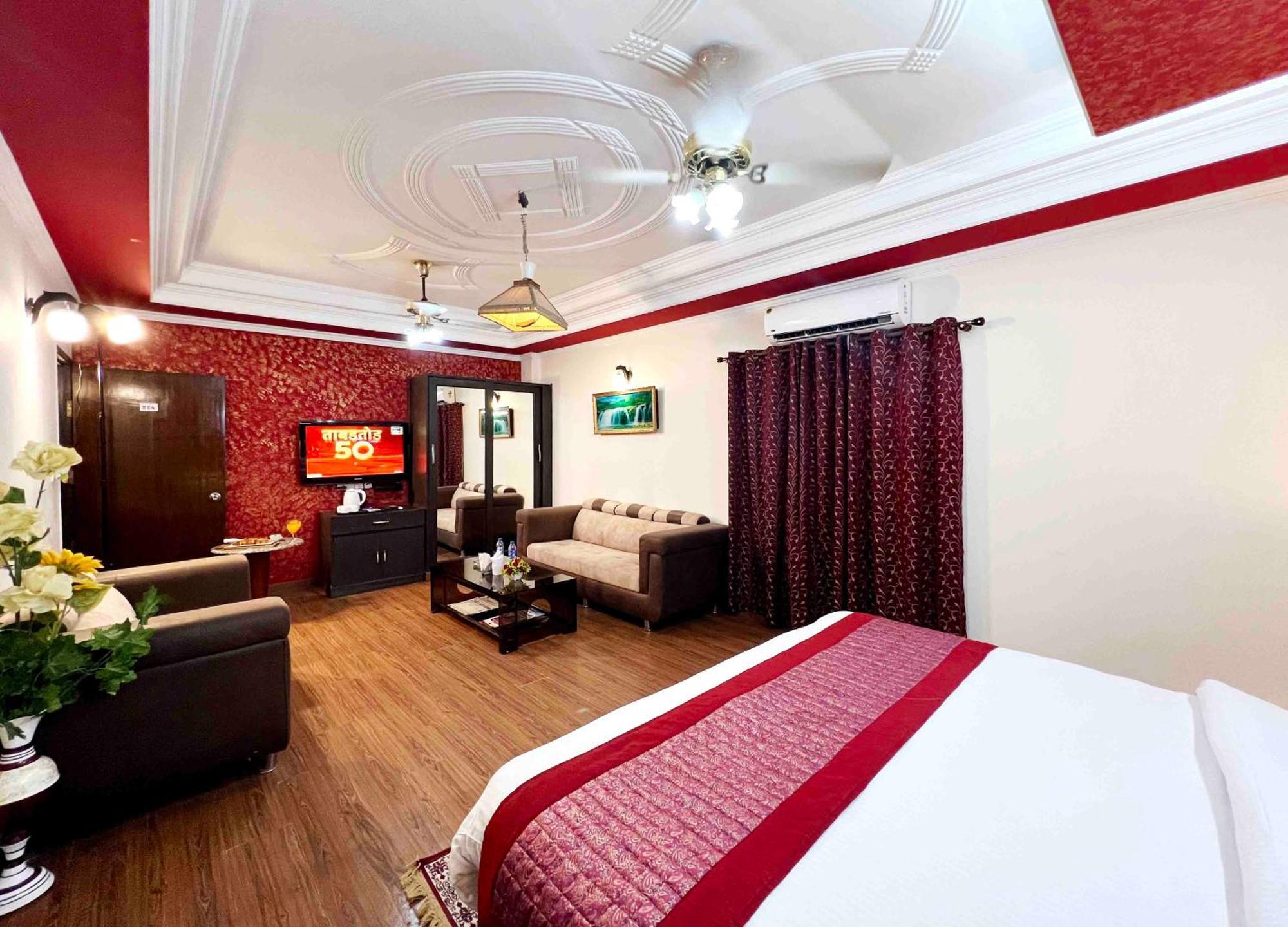 Airport Hotel The Grand Shoba New Delhi Exterior photo